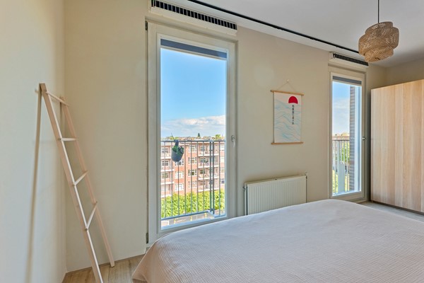 Medium property photo - Bos en Lommerplein 46, 1055 EK Amsterdam